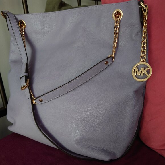 Michael Kors Handbags - Michael Kors Lilac Jet Set Bag